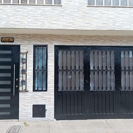 בוגוטה Hospedaje Room'S El Dorado מראה חיצוני תמונה